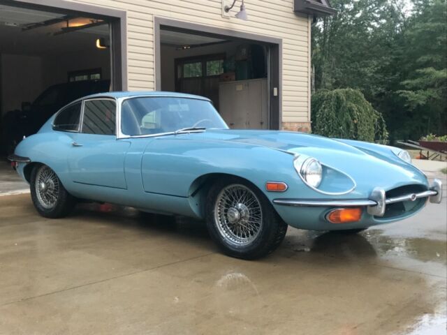 Jaguar E-Type 1969 image number 0