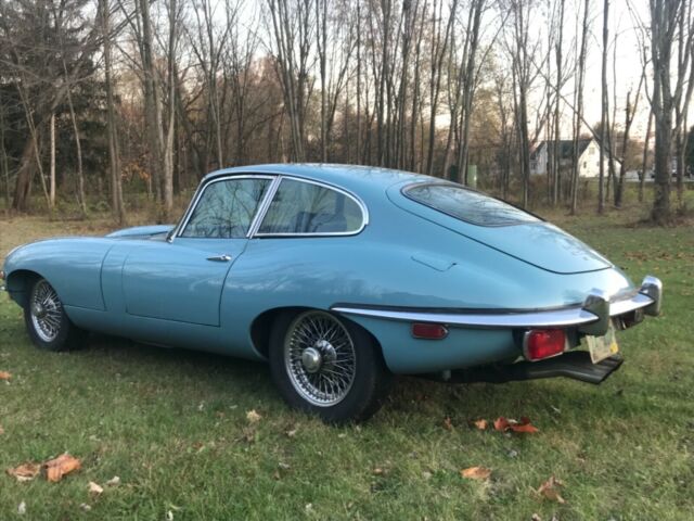 Jaguar E-Type 1969 image number 1