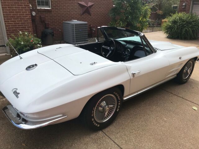 Chevrolet Corvette 1964 image number 29