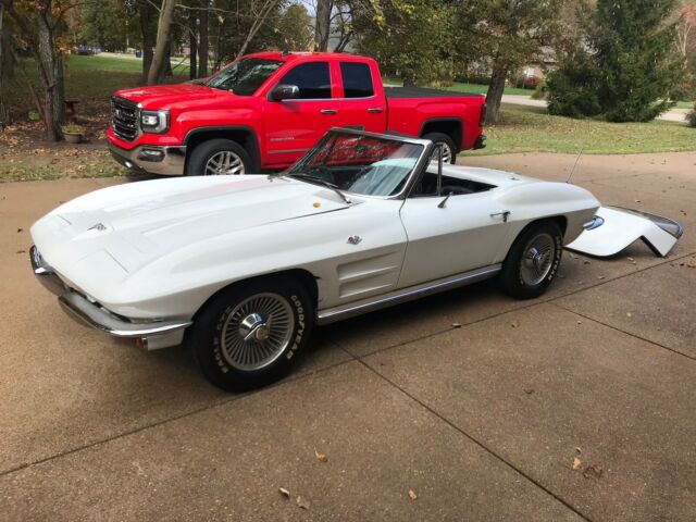 Chevrolet Corvette 1964 image number 30