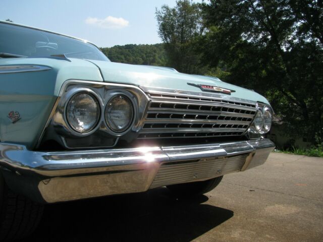 Chevrolet Impala 1962 image number 1