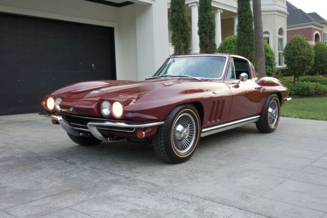 Chevrolet Corvette 1965 image number 11