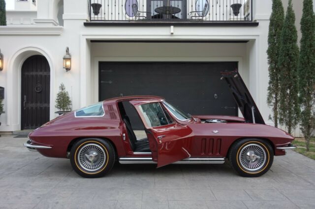 Chevrolet Corvette 1965 image number 13