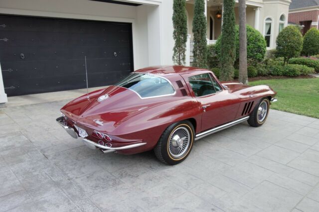 Chevrolet Corvette 1965 image number 28