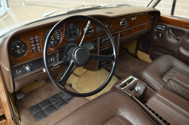 Rolls-Royce Silver Shadow 1979 image number 13