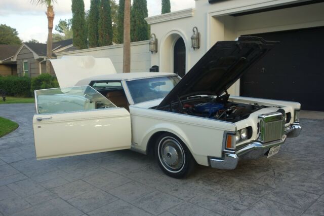 Lincoln Continental 1970 image number 33