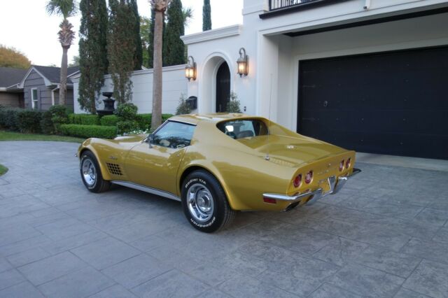 Chevrolet Corvette 1971 image number 9