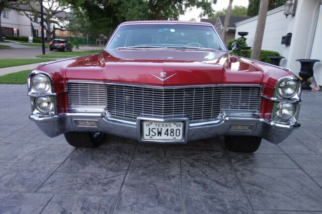 Cadillac DeVille 1965 image number 32