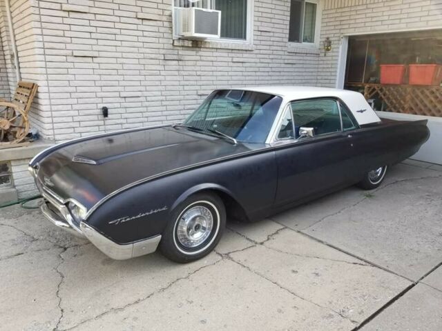 Ford Thunderbird 1963 image number 0