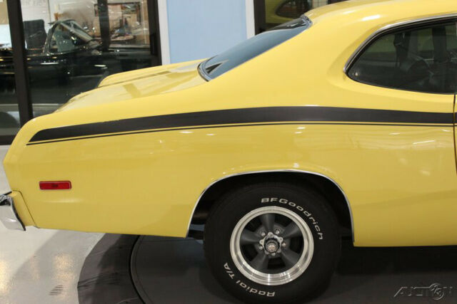 Plymouth Duster 1975 image number 23