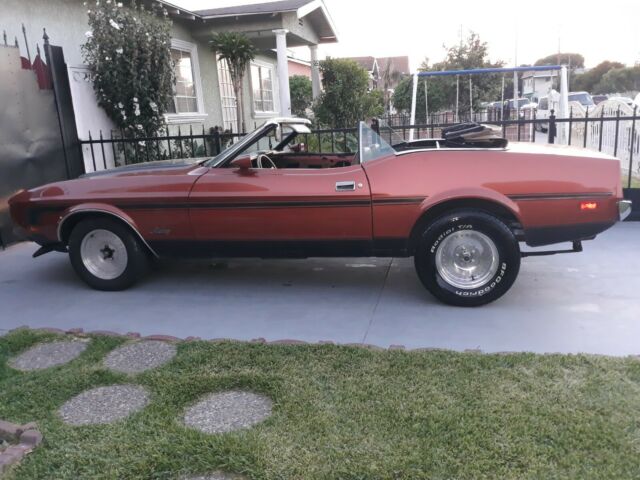 Ford Mustang 1973 image number 4