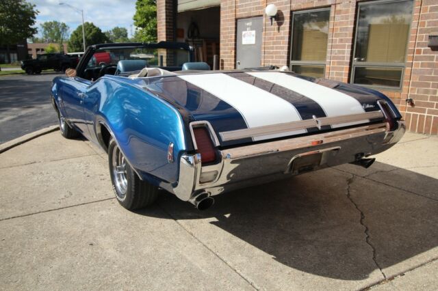 Oldsmobile Cutlass 1969 image number 27