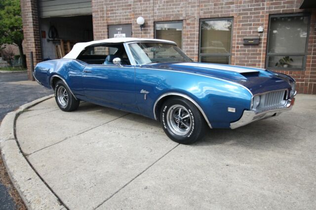 Oldsmobile Cutlass 1969 image number 29