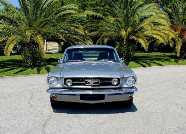 Ford Mustang 1965 image number 31