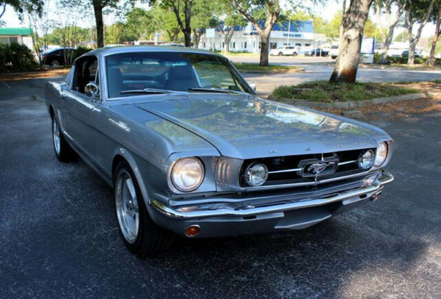 Ford Mustang 1965 image number 38