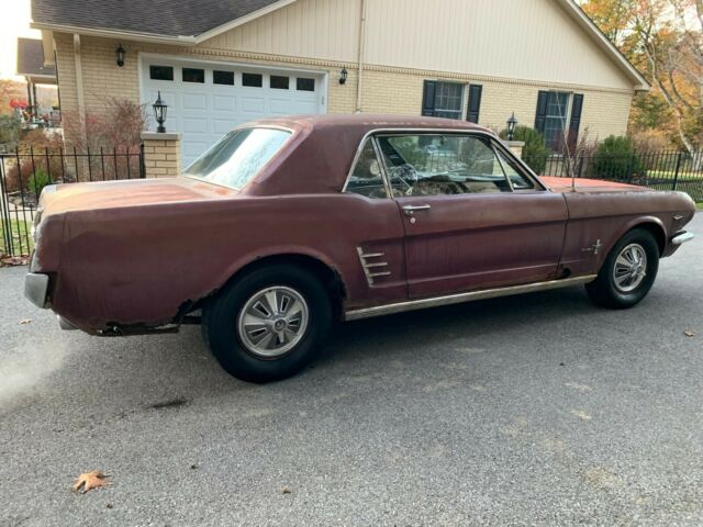 Ford Mustang 1966 image number 25