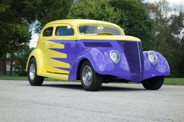 Ford Hot Rod / Street Rod 1937 image number 0