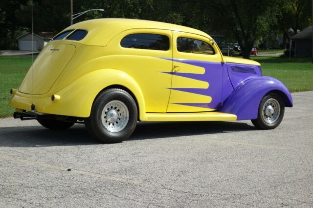 Ford Hot Rod / Street Rod 1937 image number 38