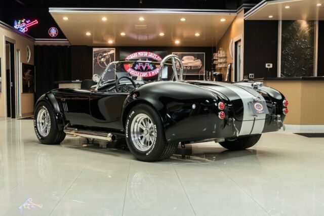 Shelby Cobra 1965 image number 14