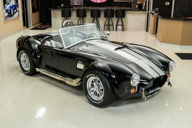 Shelby Cobra 1965 image number 32