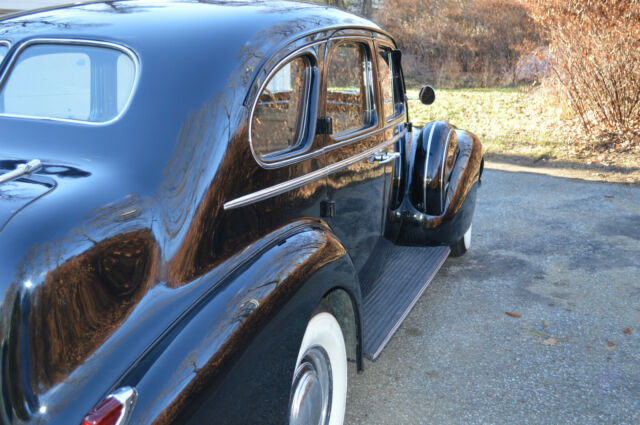 Buick Limited 1940 image number 32