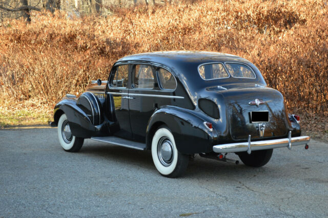 Buick Limited 1940 image number 47