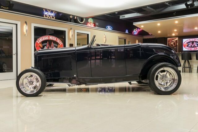 Ford Roadster 1932 image number 18