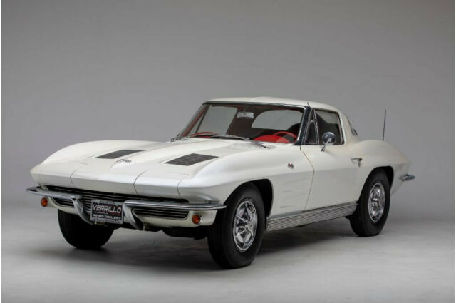 Chevrolet Corvette 1963 image number 10