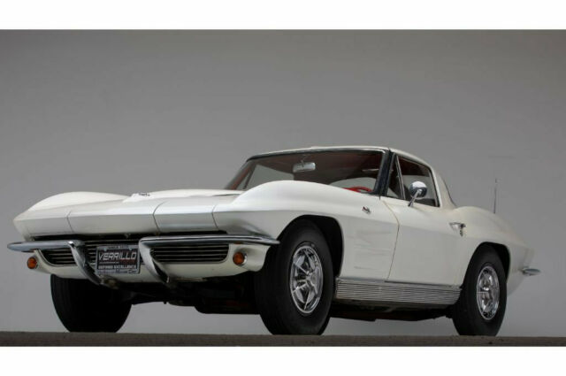 Chevrolet Corvette 1963 image number 21