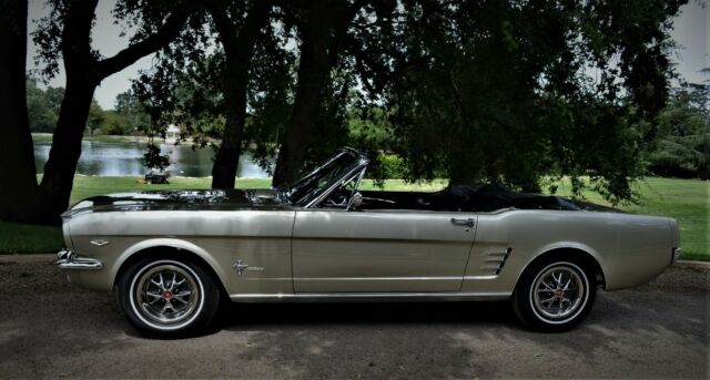 Ford Mustang 1966 image number 27