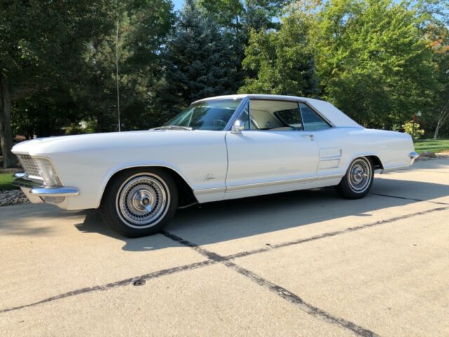 Buick Riviera 1964 image number 41