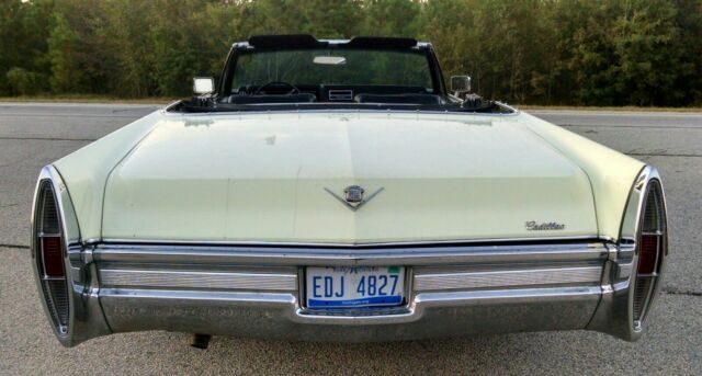 Cadillac DeVille 1968 image number 17