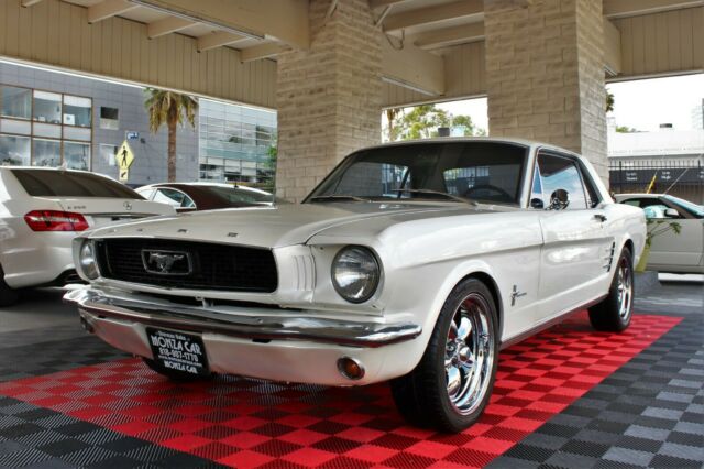 Ford Mustang 1966 image number 1