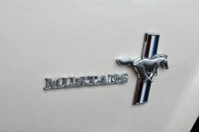 Ford Mustang 1966 image number 18