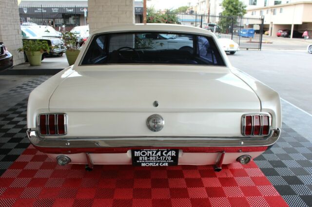 Ford Mustang 1966 image number 27