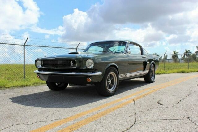 Ford Mustang 1966 image number 32