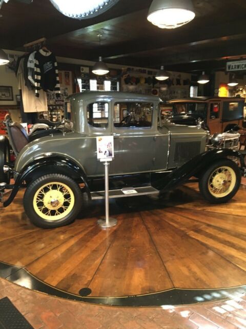 Ford Model A 1930 image number 13