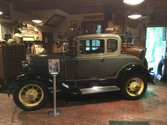 Ford Model A 1930 image number 2