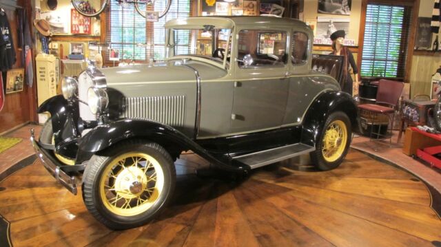 Ford Model A 1930 image number 23