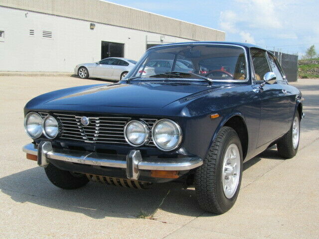 Alfa Romeo GTV 1974 image number 0