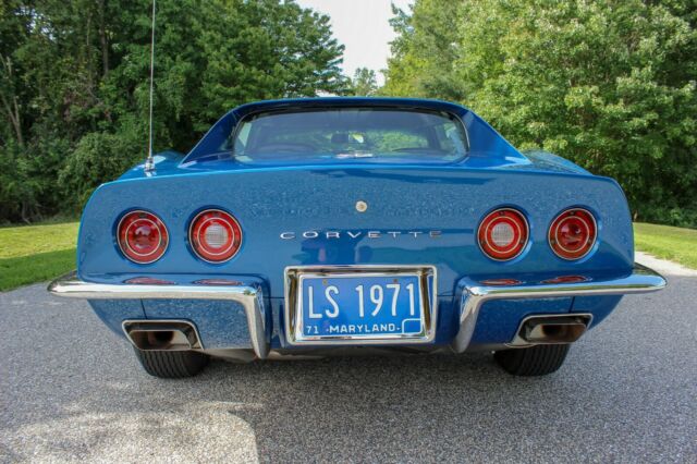 Chevrolet Corvette 1971 image number 30