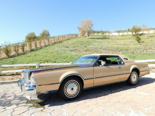 Lincoln Mark Series 1976 image number 1