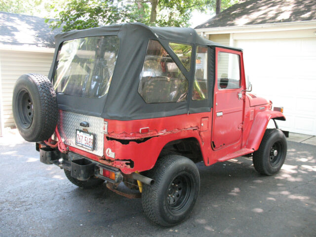 Toyota Land Cruiser 1977 image number 15