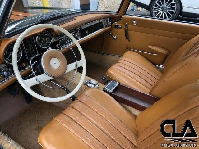 Mercedes-Benz 230SL Roadster 1966 image number 4