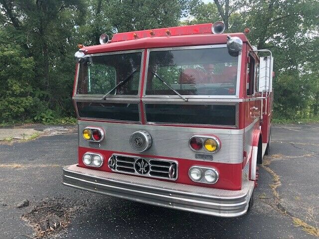 Ward Lafrance Fire Truck Pumper 1976 image number 20