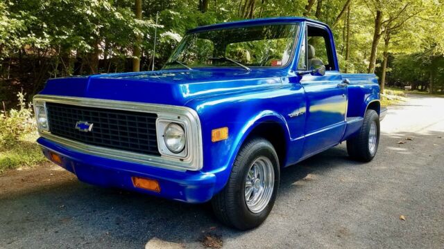 Chevrolet C/K Pickup 1500 1972 image number 2