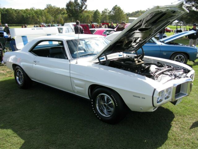 Pontiac Trans Am 1969 image number 1