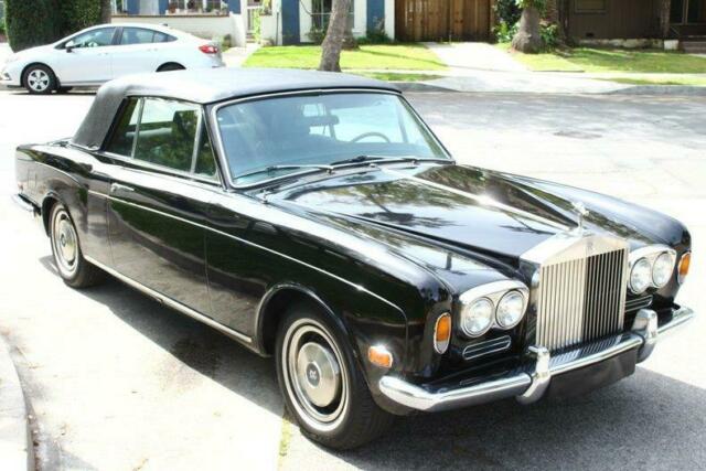 Rolls-Royce Corniche 1971 image number 17