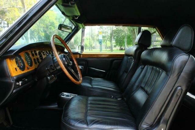 Rolls-Royce Corniche 1971 image number 29