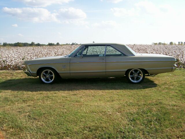 Plymouth Fury 1966 image number 26